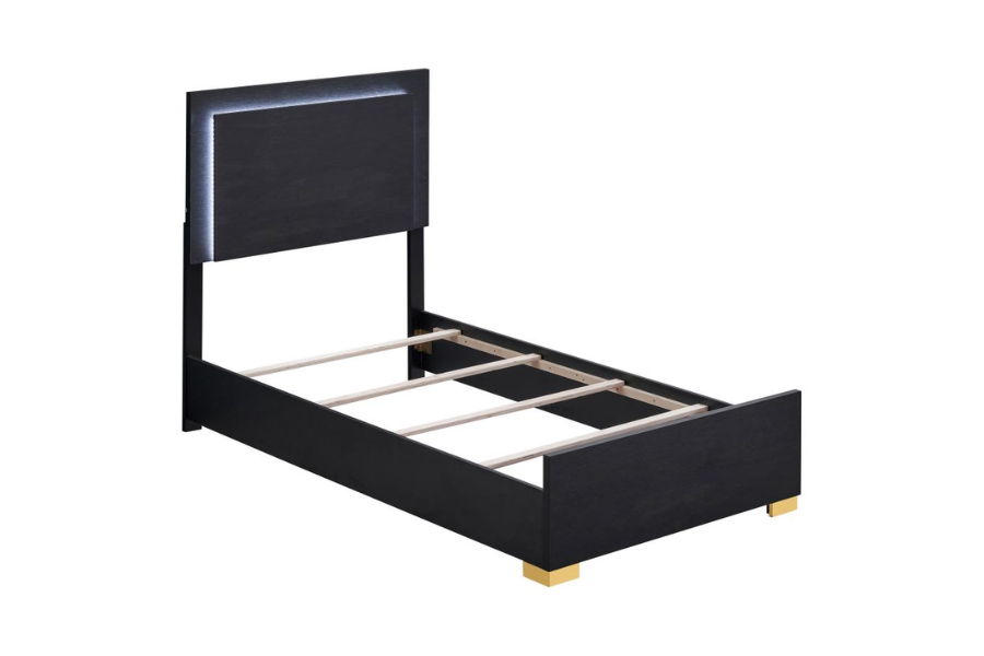 Cama doble con paneles LED de madera Marceline en color negro 222831T