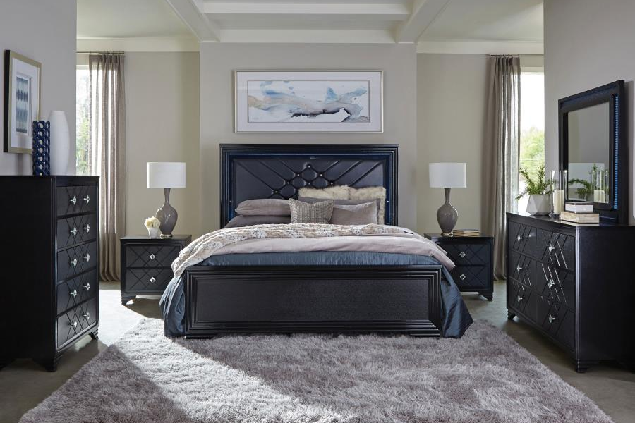 Cama Queen con paneles LED Penelope Wood Midnight Star 223571Q