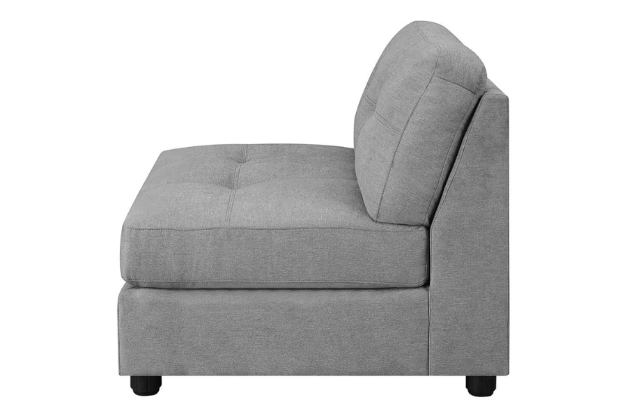 Sillón sin brazos con respaldo acolchado y capitoné Claude Dove 551004