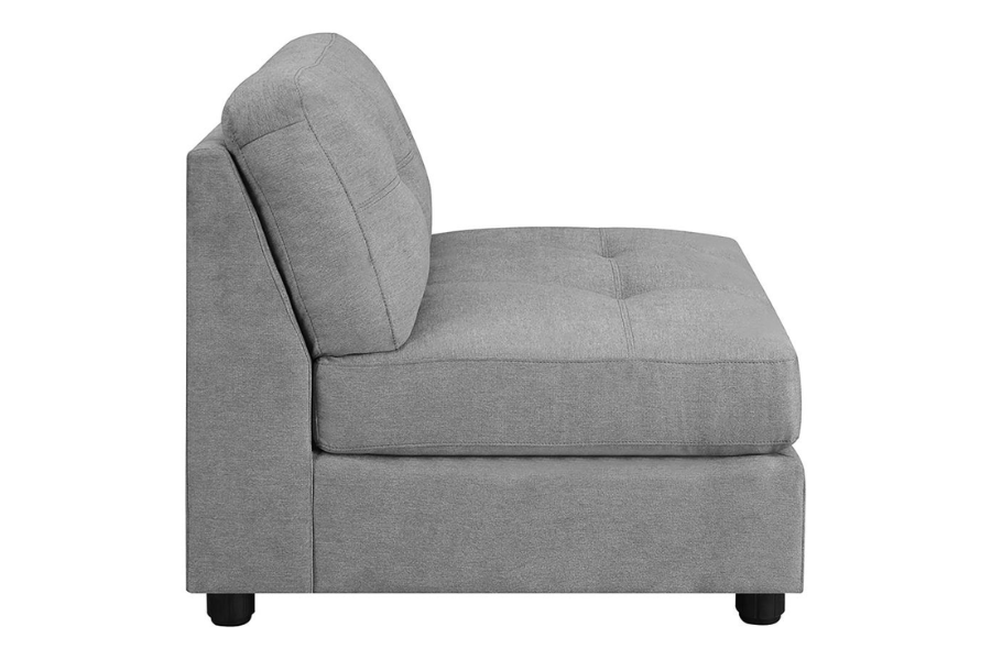Sillón sin brazos con respaldo acolchado y capitoné Claude Dove 551004