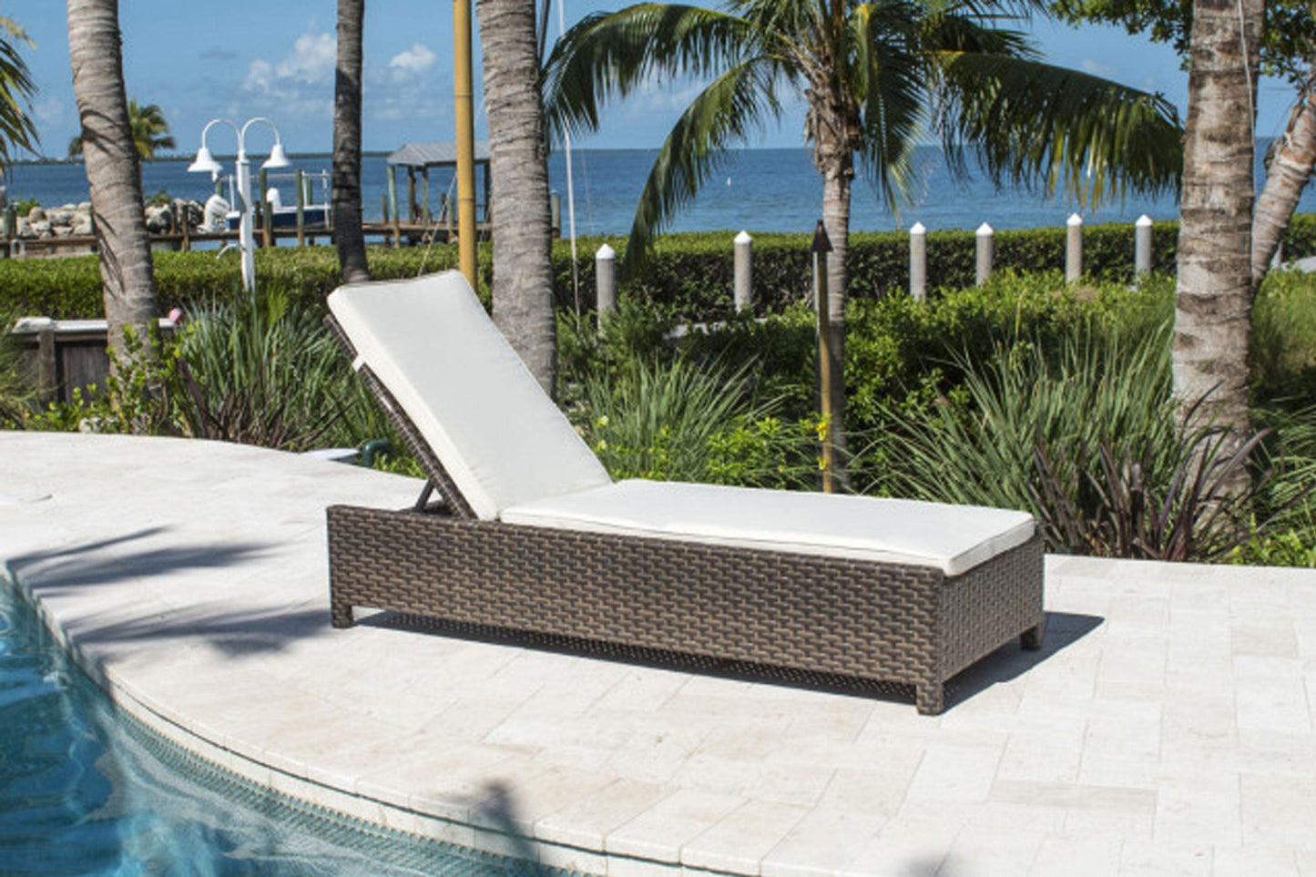 Samoa Chaise Lounge - Venini Furniture 