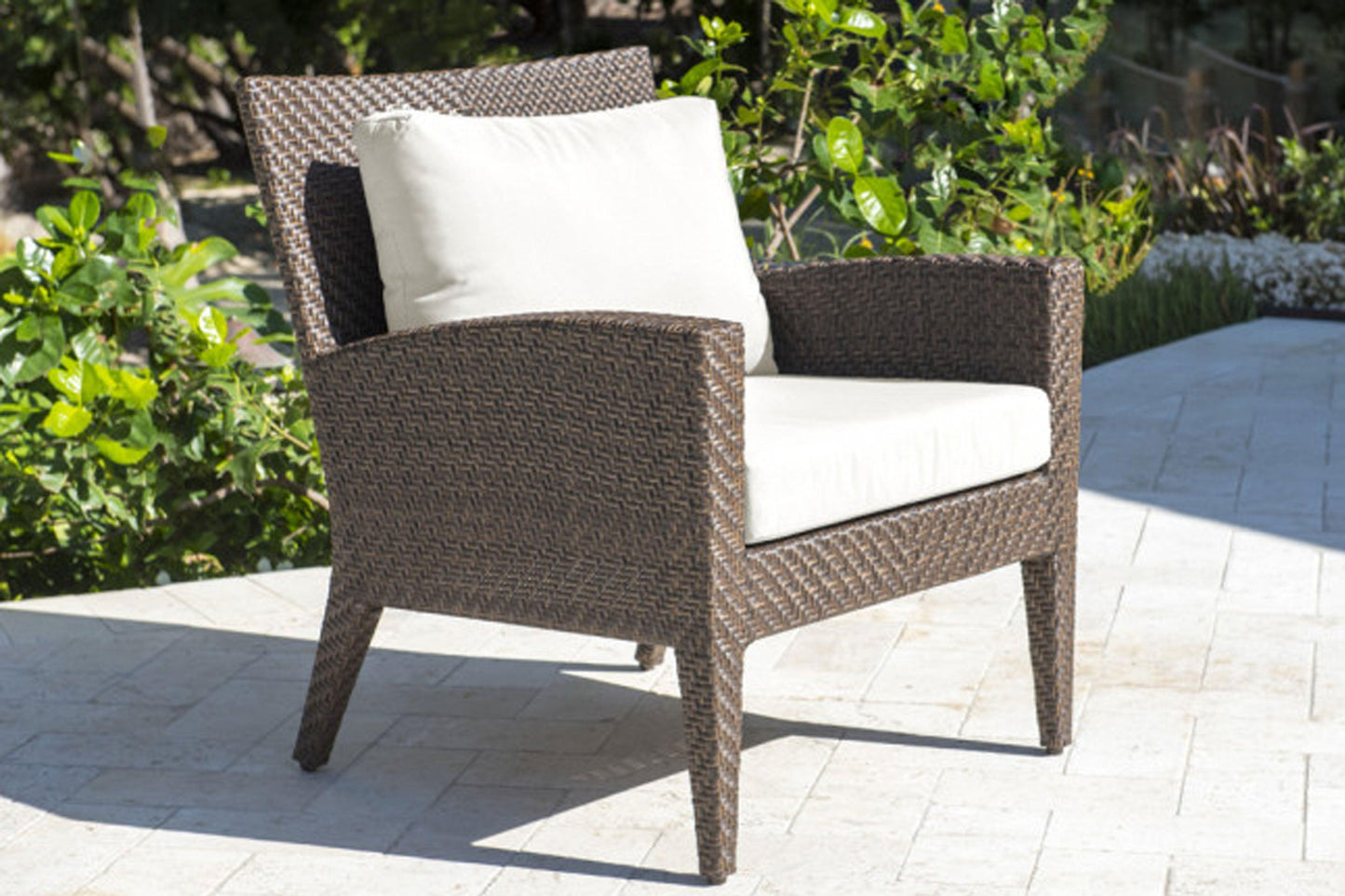 Oasis Lounge Chair w/off-white cushions SKU: PJO-2201-JBP-LC - Venini Furniture