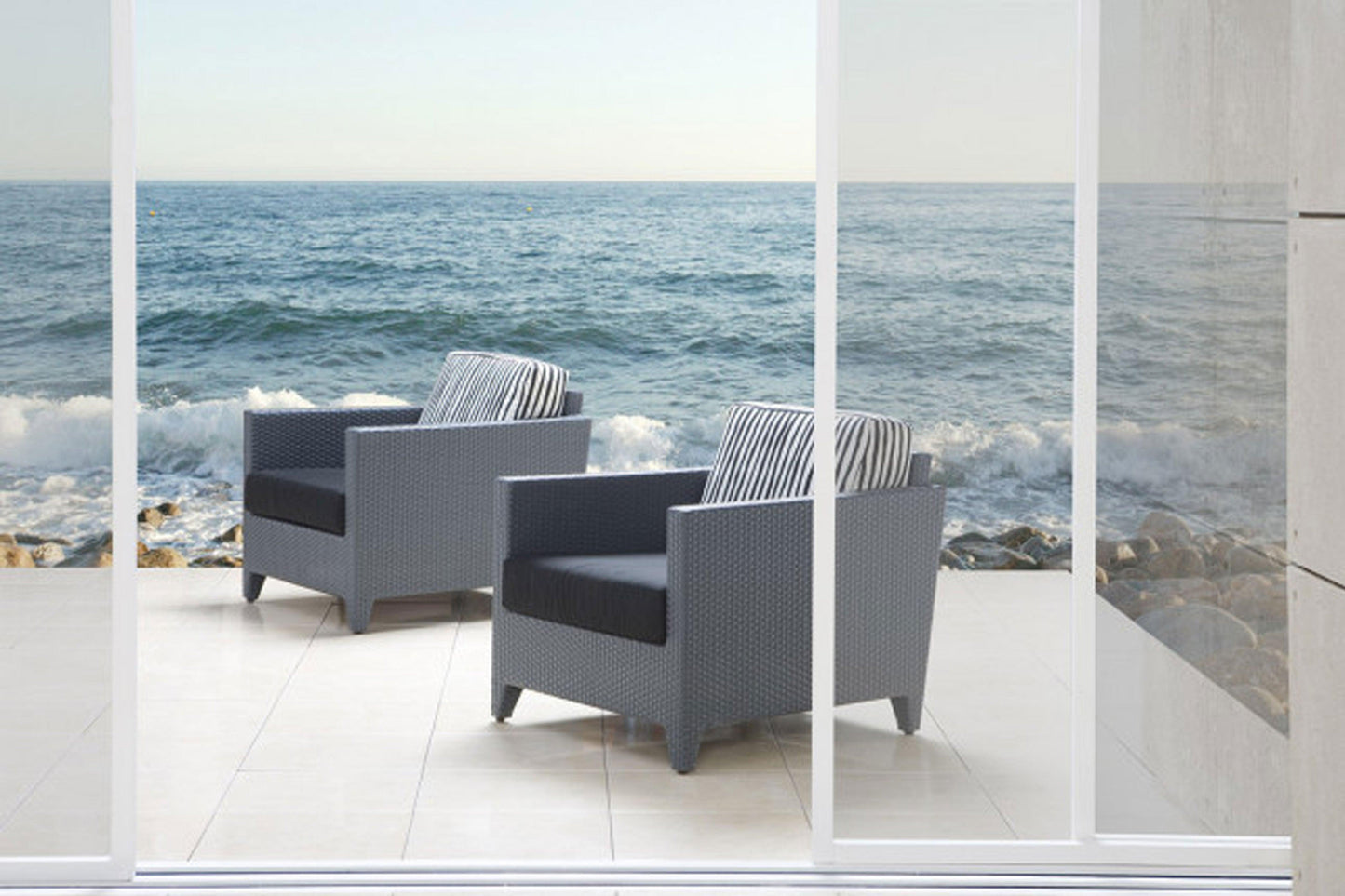 Onyx Lounge Chair w/off-white cushion SKU: PJO-1901-BLK-LC - Venini Furniture