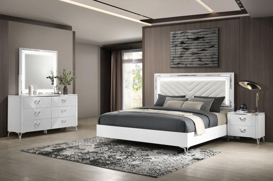 Cassia 4 or 5 piece Eastern King LED Bedroom Set White High Gloss
