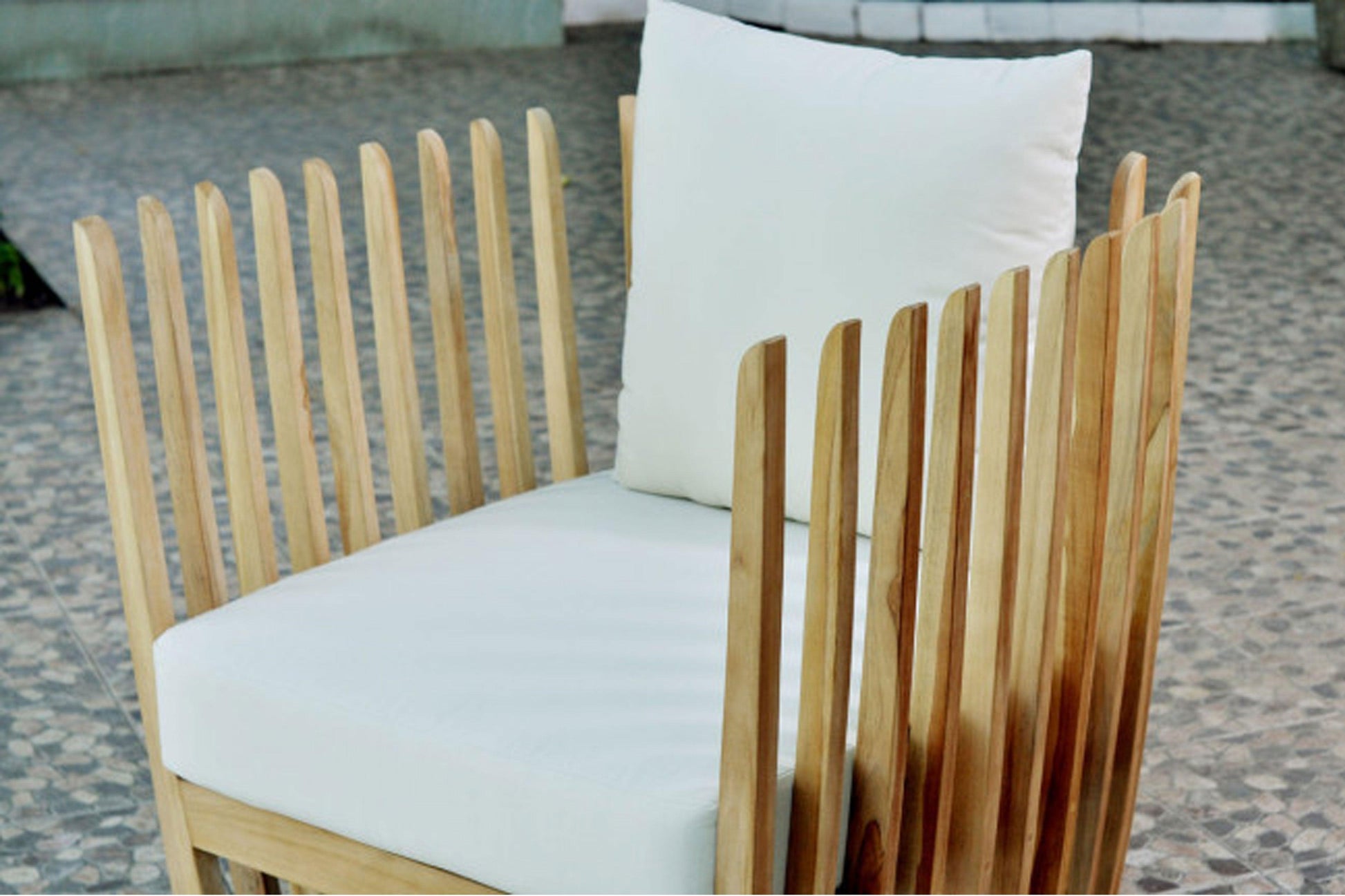 Throne Teak Lounge Chair w/off-white cushion - Venini Furniture 