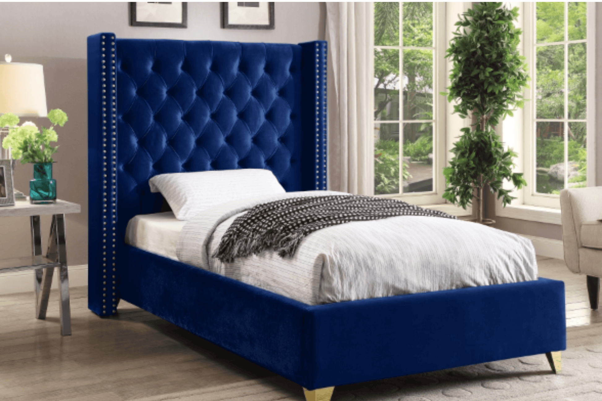 Barolo Velvet Bed SKU: Barolo - Venini Furniture 
