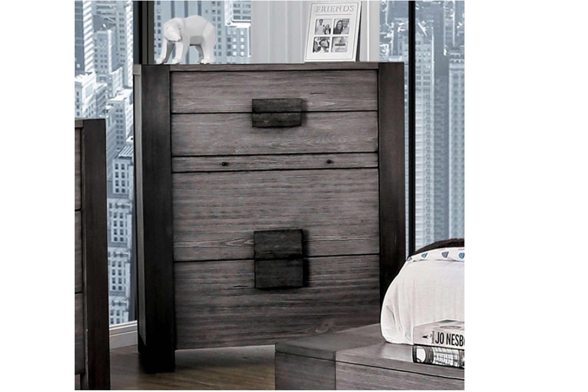 Janeiro Solid Wood Chest model 7628C - Venini Furniture 
